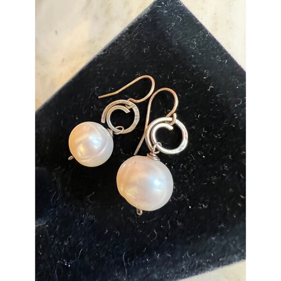 Artisan Made Large Freshwater Pearl & hammered silver drop earrings - Picture 3 of 4